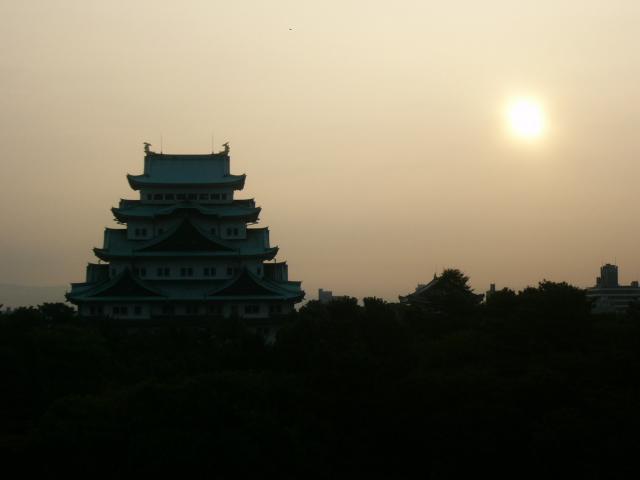 26053037_s.jpg