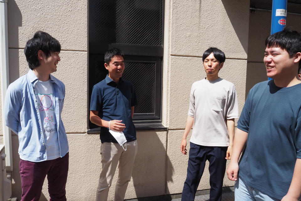 平田班長を囲んで.jpeg