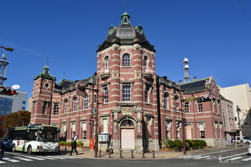 176+盛岡市_岩手銀行赤レンガ館①_（秋）.jpg