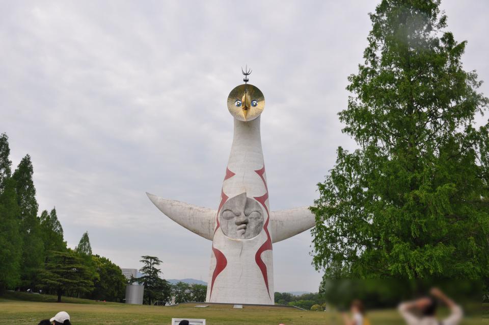 太陽の塔おもて.jpg