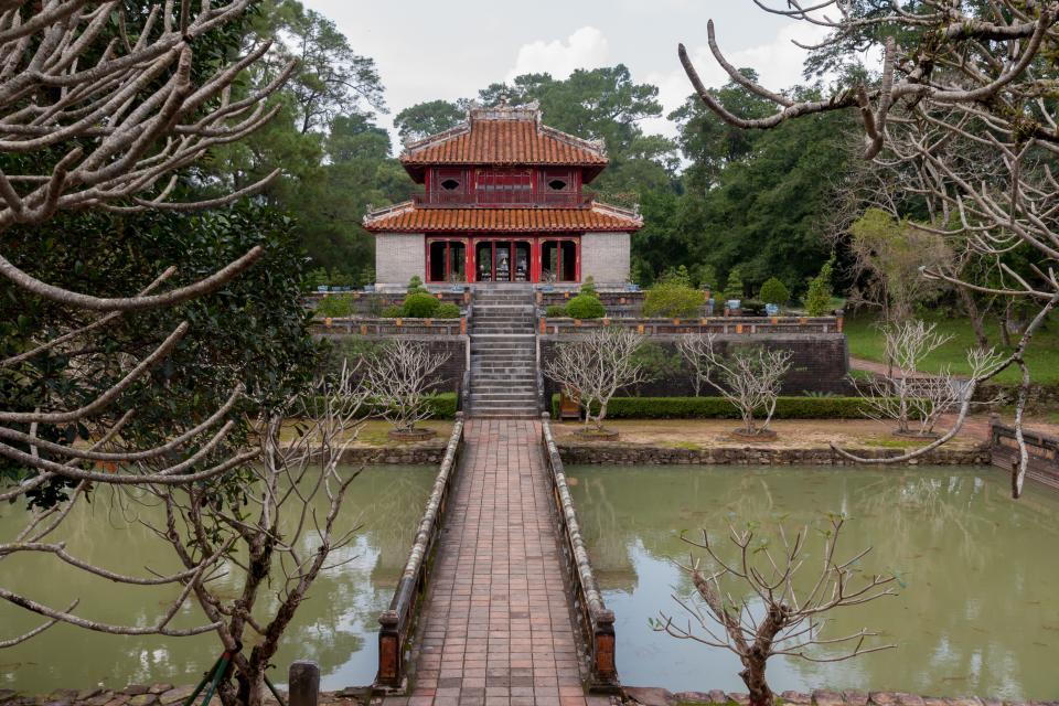 dat-minh-mang-tomb.jpg