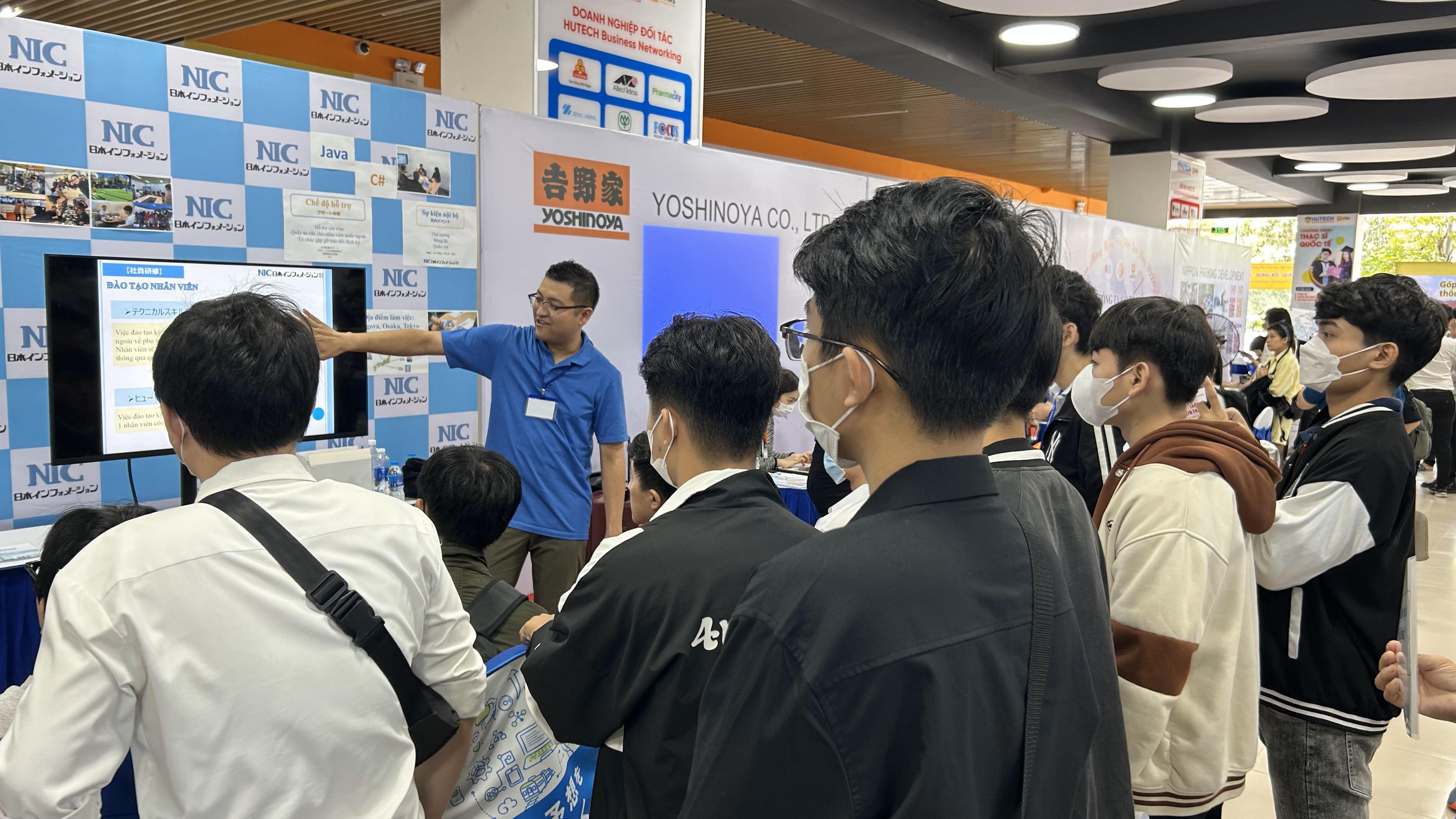 jobfair_03.jpeg
