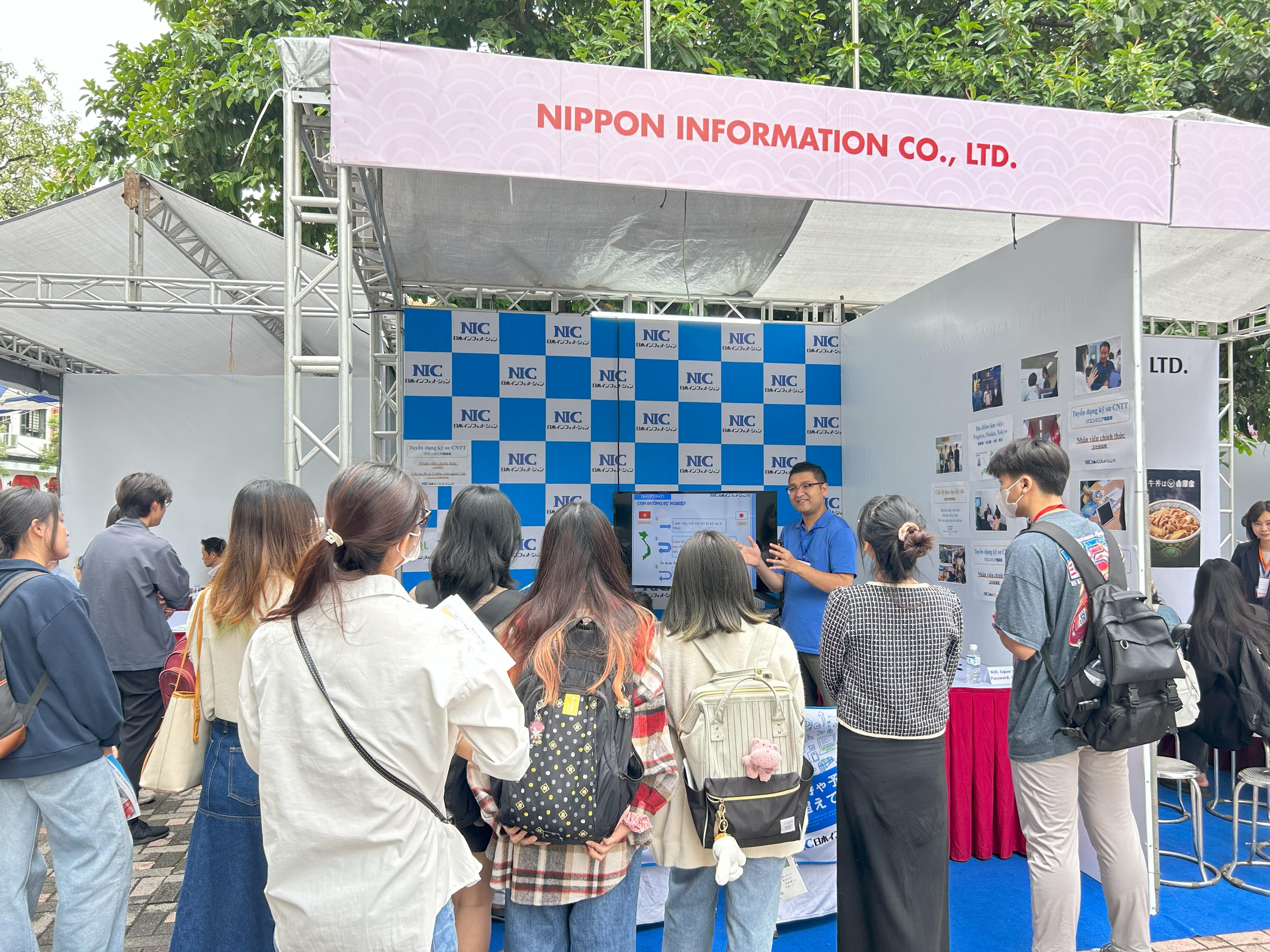 jobfair_02.jpeg